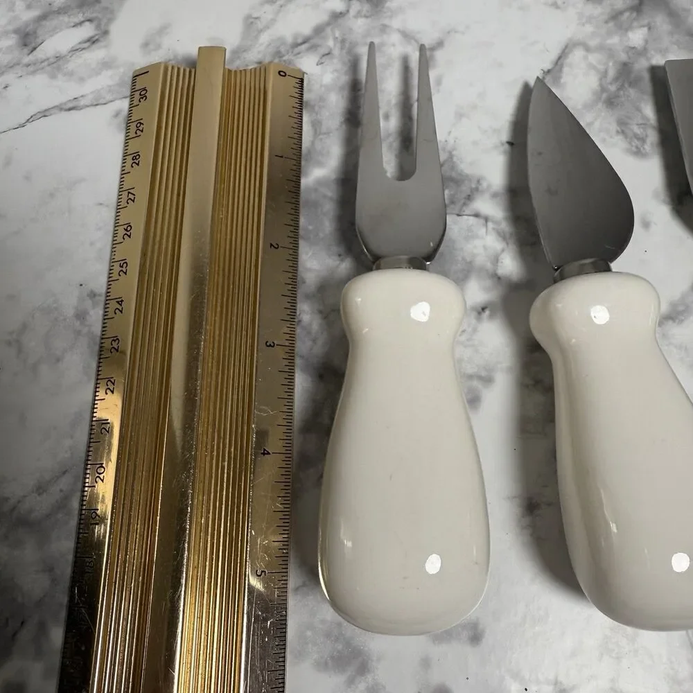 RAE DUNN CHEESE KNIFE SET OF 4 SPREAD SLIVER SLICE SHAVE GREAT FOR CHARCUTERIE